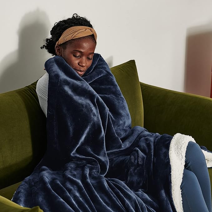 Bedsure GentleSoft Sherpa Fleece Throw Blanket Twin Size for Couch - Thick and Warm, Soft Fuzzy Plush Twin Blanket for Winter, Navy, 60x80 Inches