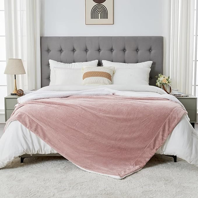 SOCHOW Waffle Sherpa Fleece Throw Blanket, Super Soft Fuzzy Warm, Lightweight Fluffy Reversible Plush Blanket for Bed Sofa Couch, 50 x 60 Inches Dusty Pink