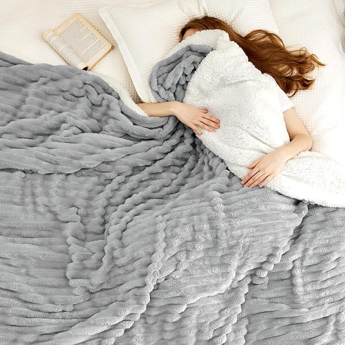 Bedsure Sherpa Blanket King Size for Bed - Super Soft, Cozy Fleece Thick Warm Blanket for Winter, GentleSoft Home Room Decor, Grey, 108x90 Inches