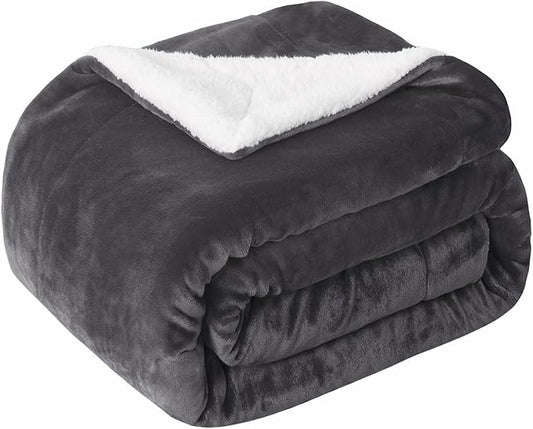 SOCHOW Sherpa Fleece Throw Blanket, Reversible Super Soft Luxurious Plush Blanket Twin Size, Dark Grey