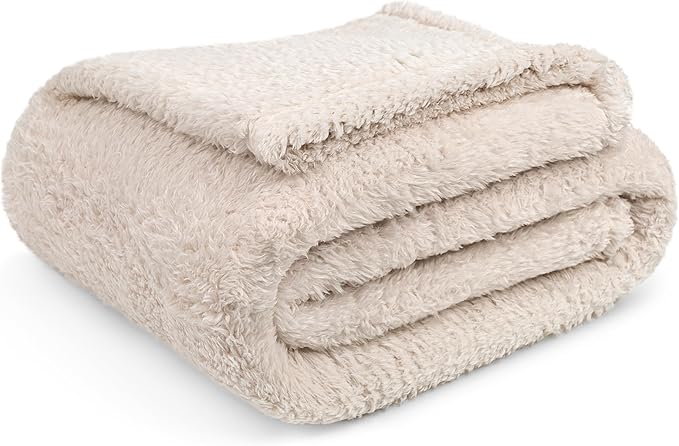 PAVILIA Sherpa Throw Blanket for Couch Sofa, Cream Beige Fluffy Warm Plush Blanket for Twin Bed, Cozy Super Soft Lightweight Throw, Fuzzy Decorative Blanket, All Season Home, 60x80