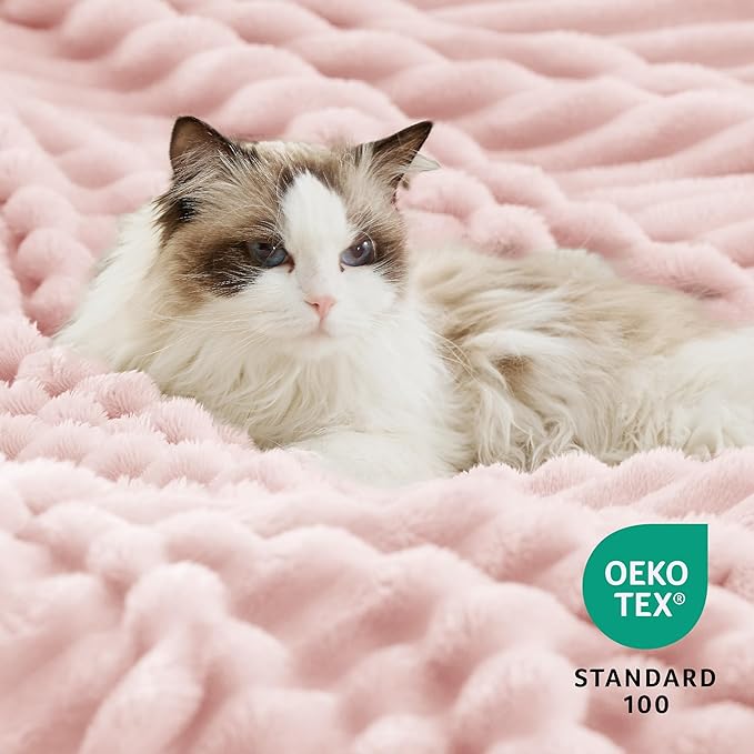 Bedsure Sherpa Blanket Queen Size for Bed - Super Soft, Cozy Fleece Thick Warm Blanket for Winter, GentleSoft Home Room Decor, Pink, 90x90 Inches