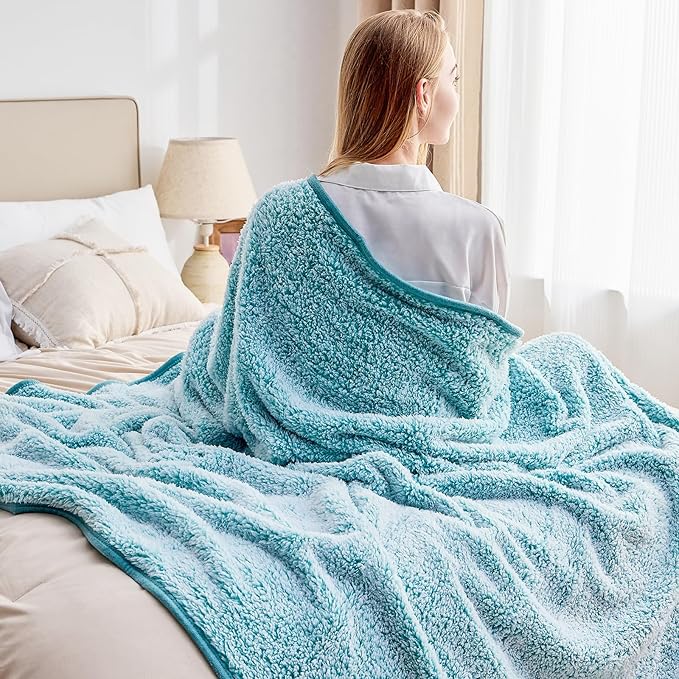 EMME Fuzzy Blanket Soft Fleece Throw Blankets for Women, Fluffy Sherpa Throws(Plush Teal,50"x60")