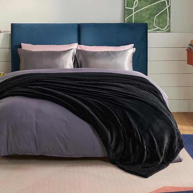 Bedsure GentleSoft Sherpa Fleece Blankets King Size for Bed - Thick and Warm, Soft Fuzzy Plush King Blanket for Winter, Black, 108x90 Inches