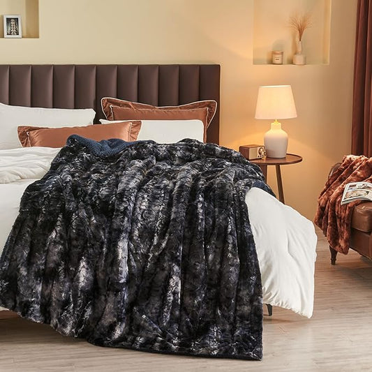 NEWCOSPLAY Super Soft Faux Fur Throw Blanket for Couch Tie-dye Black Sherpa Fuzzy Plush Warm Blanket for Sofa Bed (Tie-dye Black, Throw(40"x50"))