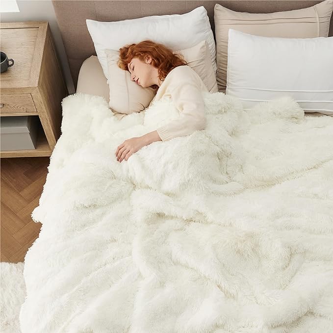 Bedsure GentleSoft Fluffy Cream King Size Blanket for Bed, Thick Soft Sherpa Faux Fur Fleece Bedding Fuzzy Plush Winter Warm Heavy Big Large King Blanket, Cozy Cream Gifts for Men Women, 108x90