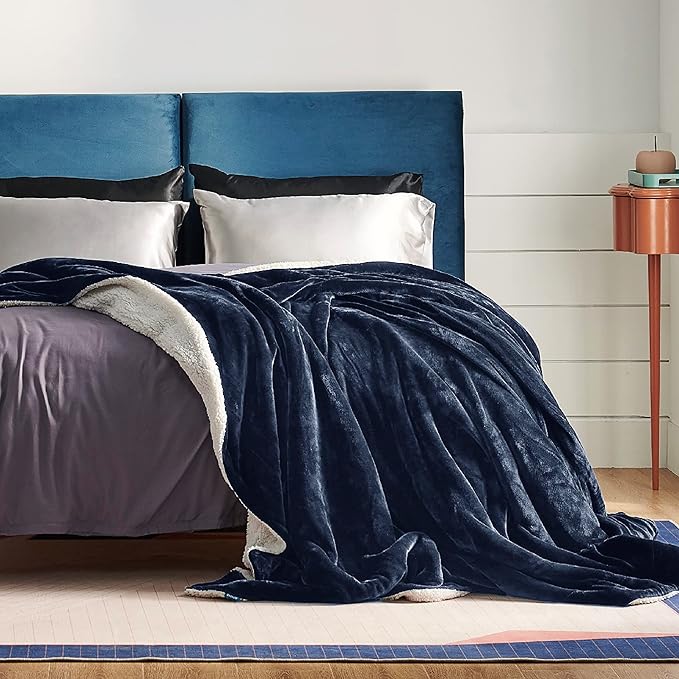 Bedsure GentleSoft Sherpa Fleece Blankets King Size for Bed - Thick and Warm, Soft Fuzzy Plush King Blanket for Winter, Navy, 108x90 Inches