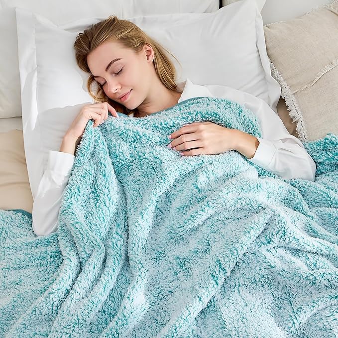 EMME Fuzzy Blanket Soft Fleece Throw Blankets for Women, Fluffy Sherpa Throws(Plush Teal,50"x60")