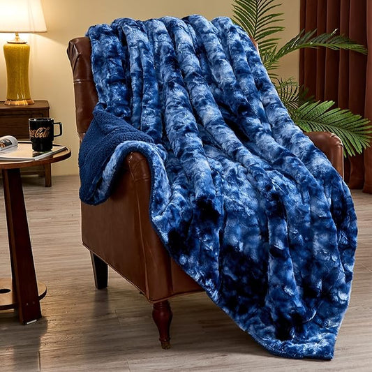 NEWCOSPLAY Super Soft Faux Fur Blanket Twin Size Indigo Sherpa Fuzzy Plush Warm Blanket for Sofa Bed (Indigo, Twin(60"x80"))