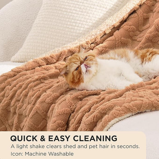 Bedsure Sherpa Fleece Throw Blanket for Couch - GentleSoft Fluffy & Cozy Cable Jacquard Tufted Throw for Women Gift, Thick and Warm Blankets for Winter, Light Brown, 50x60 Inches