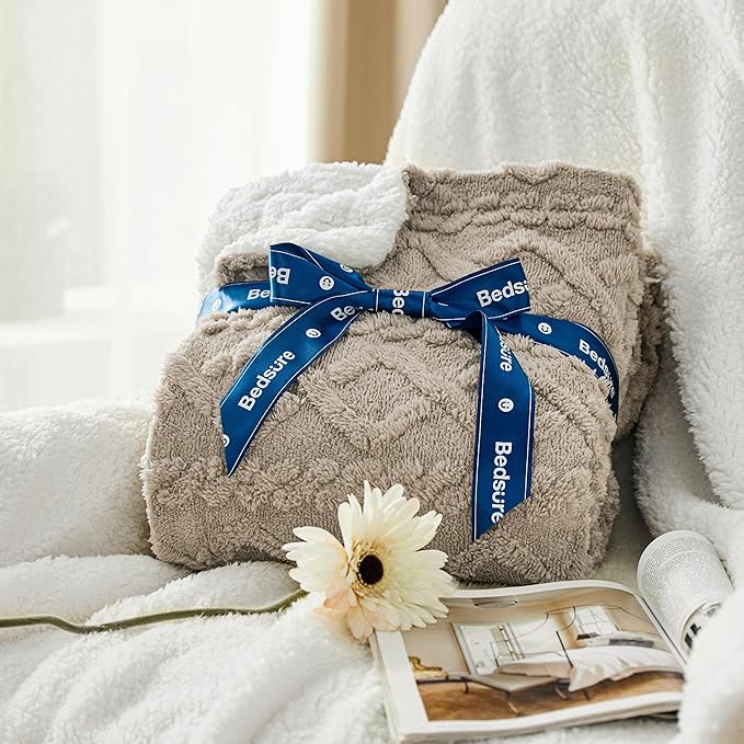 Bedsure Sherpa Fleece Throw Blanket for Couch - Soft Fluffy & Cozy Cable Jacquard Tufted Throw Blankets for Women Gift, Thick Warm Blanket for Winter and All Seasons, Beige, 50x60 Inches